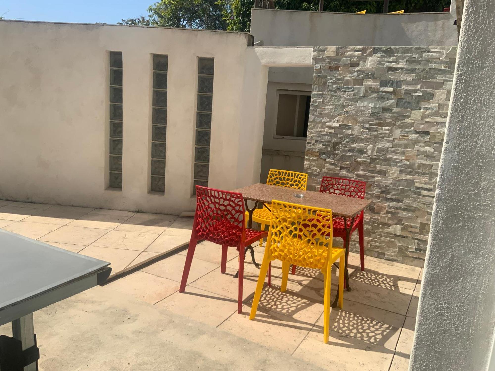 Pour 4 Face A La Piscine Apartment Marseille Bagian luar foto
